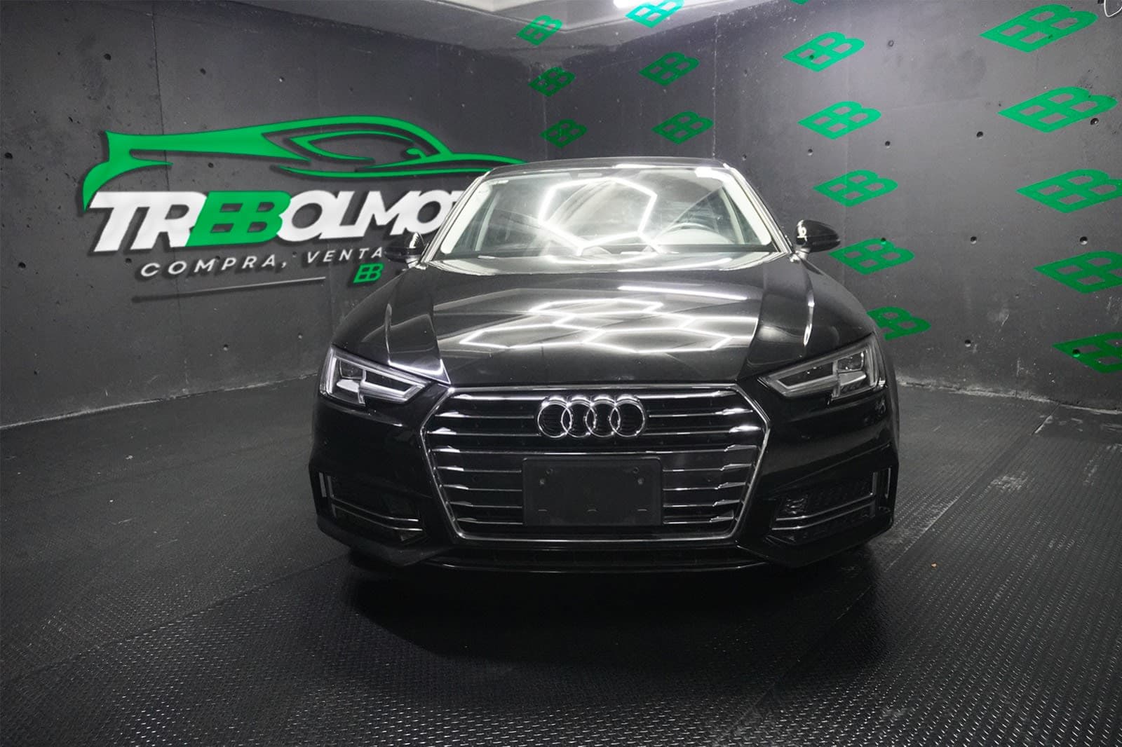 Audi A4 40 TFSI Select - Imagen 1